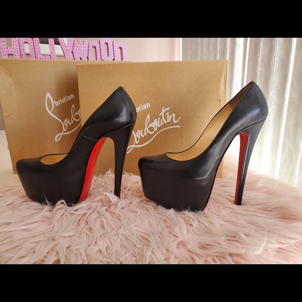 100% Authentic Christian Louboutin Daffodil